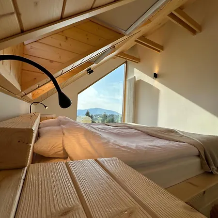 シャレー Zlobina Dom