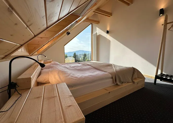 Zlobina Dom * ויסלאו