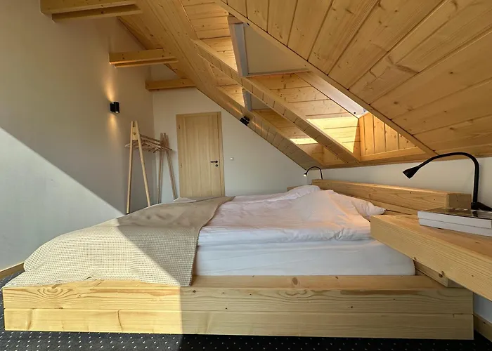 Zlobina Dom בקתה *