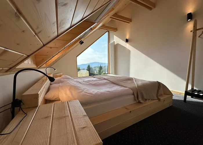 Zlobina Dom בקתה *